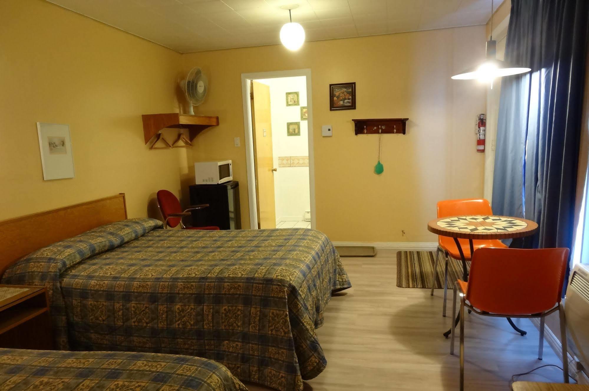 Motel Lyse Rimouski Exterior photo