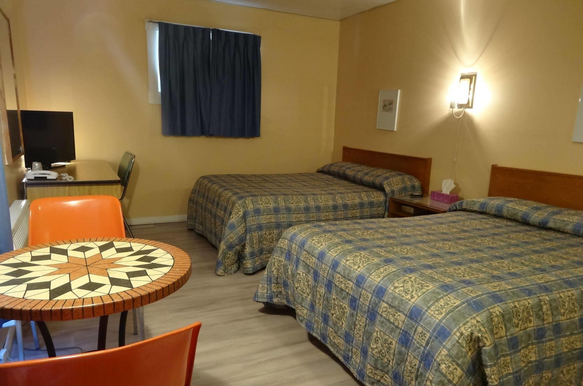 Motel Lyse Rimouski Exterior photo
